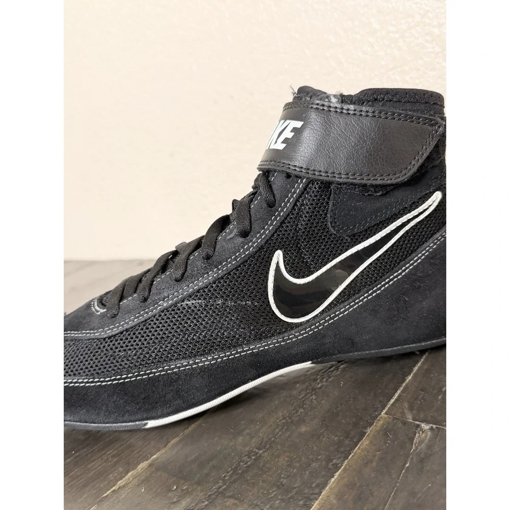 Nike lightly used